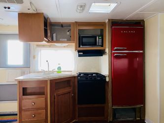 Four Winds Express RV / Mobile Home – Excelente Estado – $10,000 (Opa-locka)”