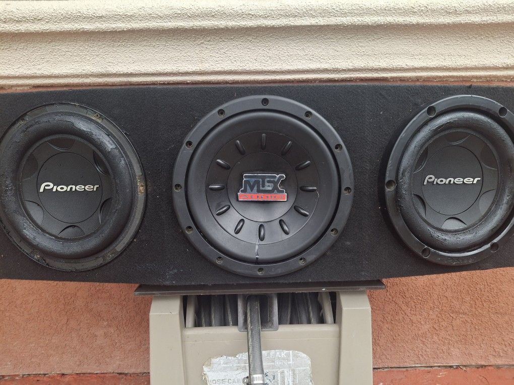 3 SPEAKERS 3 BOSINA 10 INCHES GOOD CONDICIÓN ABLO ESPAÑOL