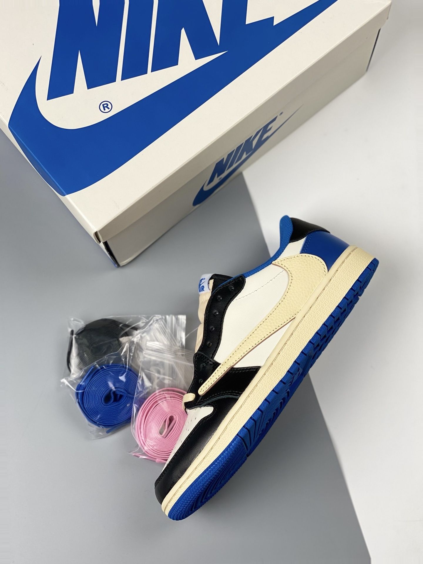  Jordan 1 Low Fragment x Travis Scott 53 