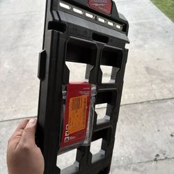 MILWAUKEE PACKOUT WALL PLATE 🛠️