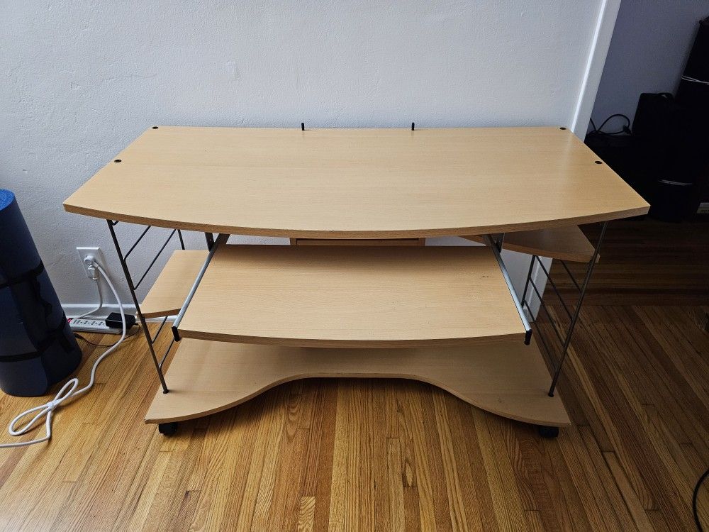 Desk With Keyboard Tray