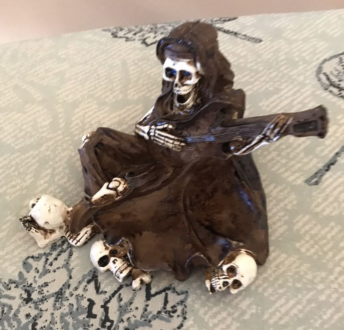 New Vintage Skull Ashtray