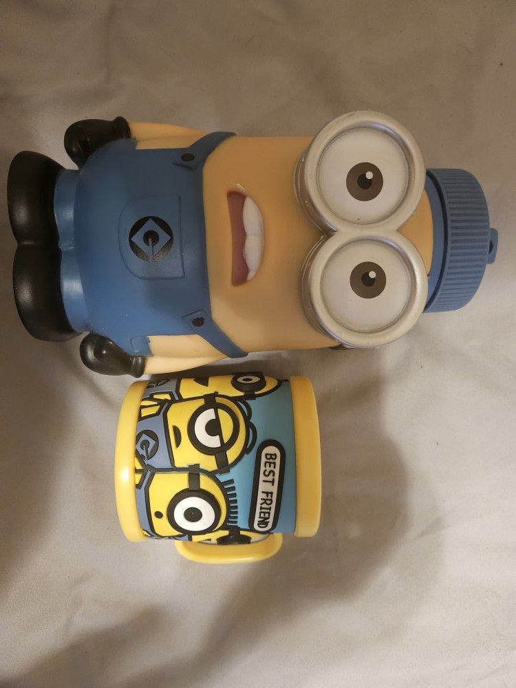 Minion Sipper And Mug