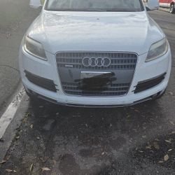 Audi q7 08