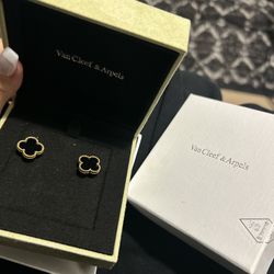 Van cleef earrings 