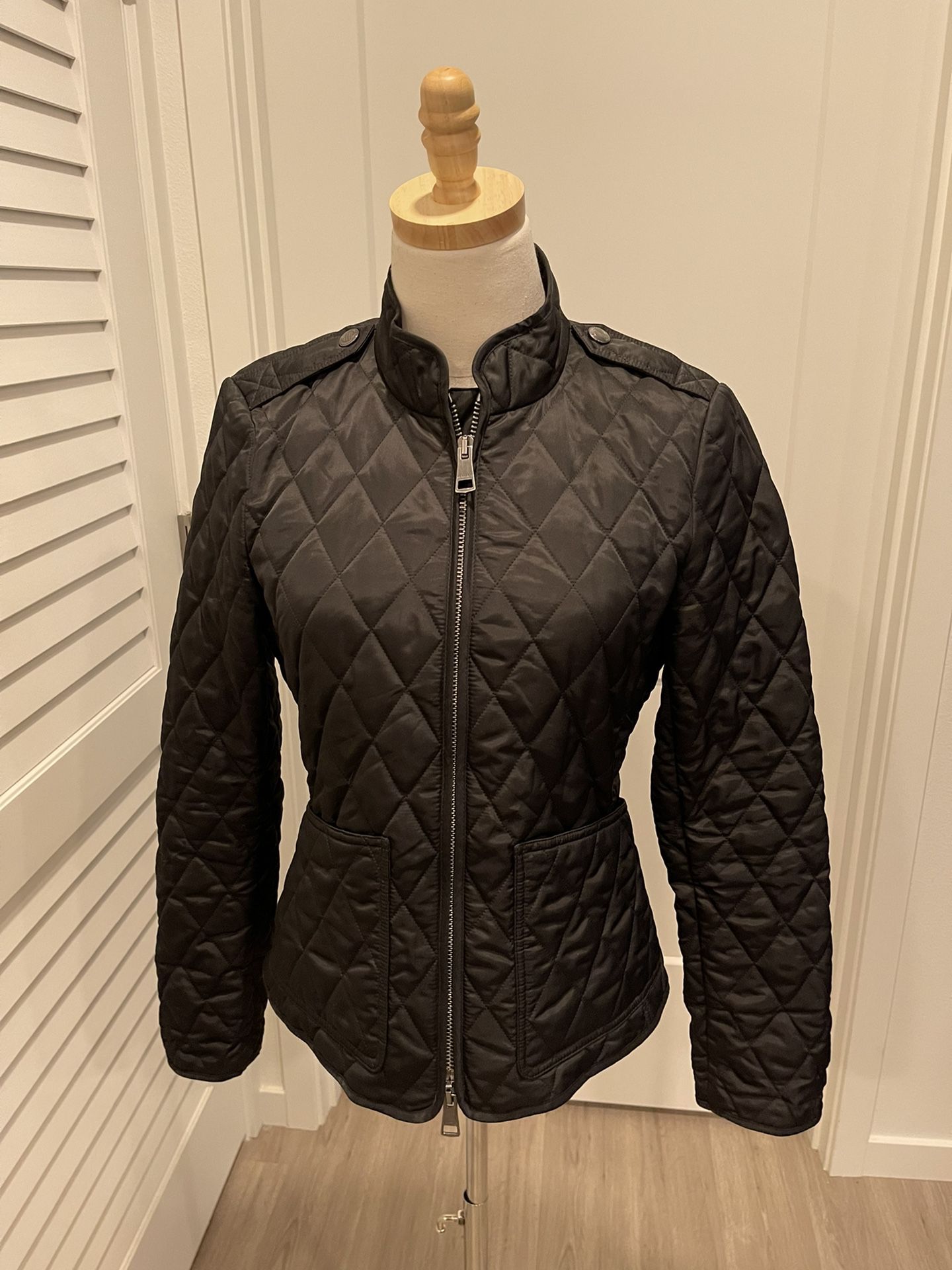 Burberry Womens ‘BRIT’ Quilted Black Jacket (Womens Small)
