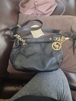 Black Purse 