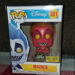 Funko pop Disney Hot topic Exclusive Chase Hades 