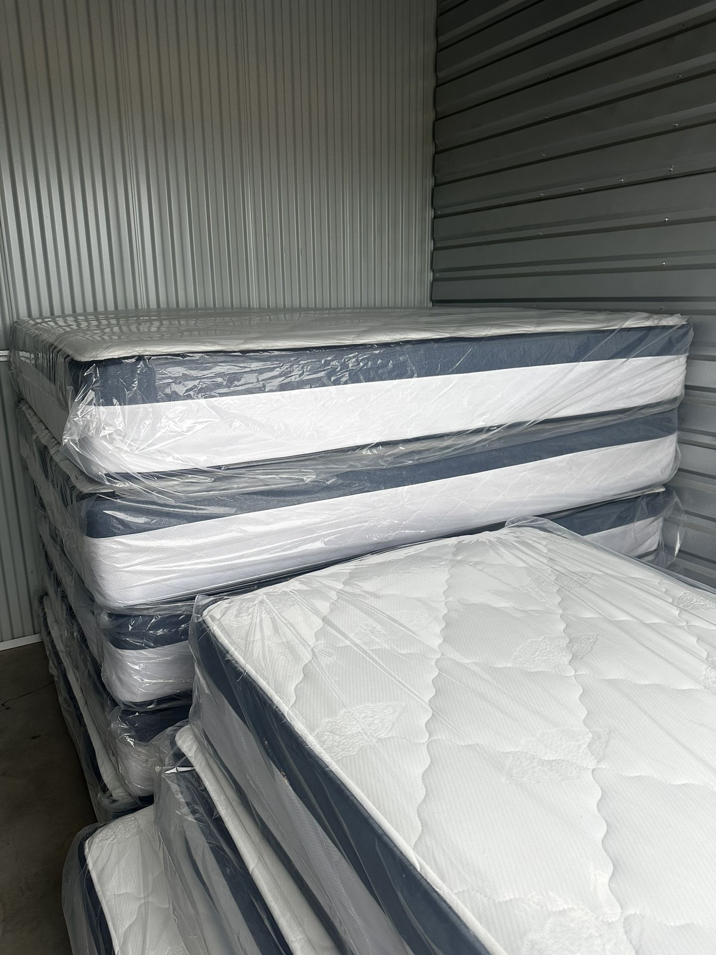 Brand New King Size Mattress In Plastic Wrap