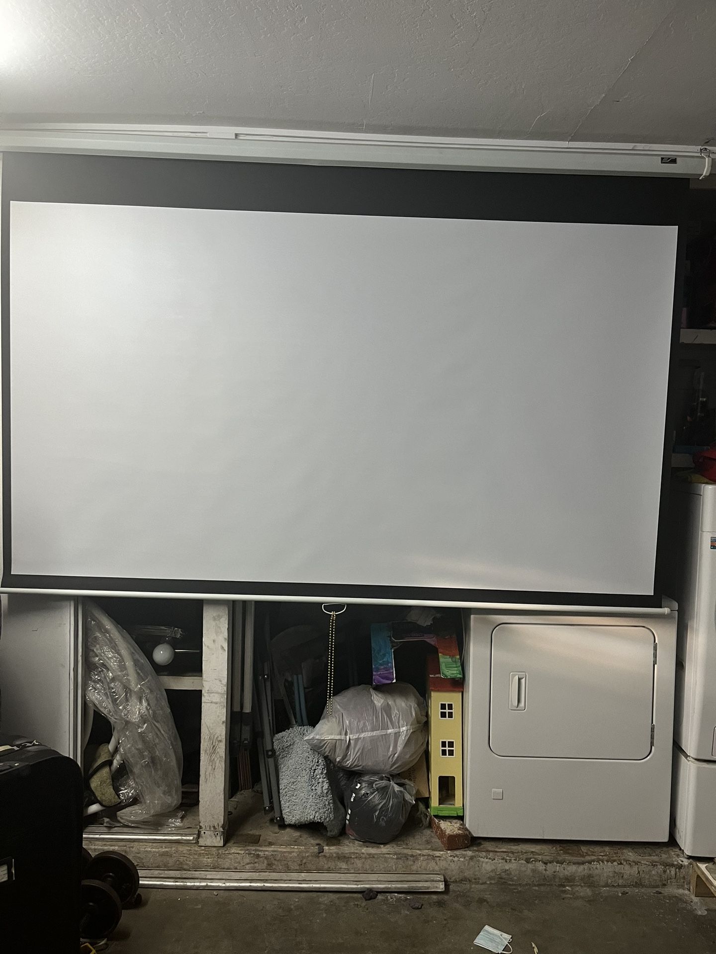 100 Inch Pull Down Screen