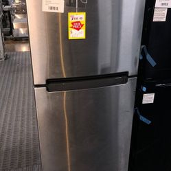 Whirlpool Top Freezer Refrigerator ‼️‼️
