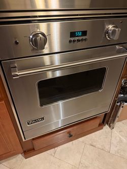 30” Viking Professional Gas wall oven