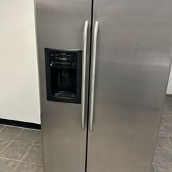 GE Side By Side Refrigerator 