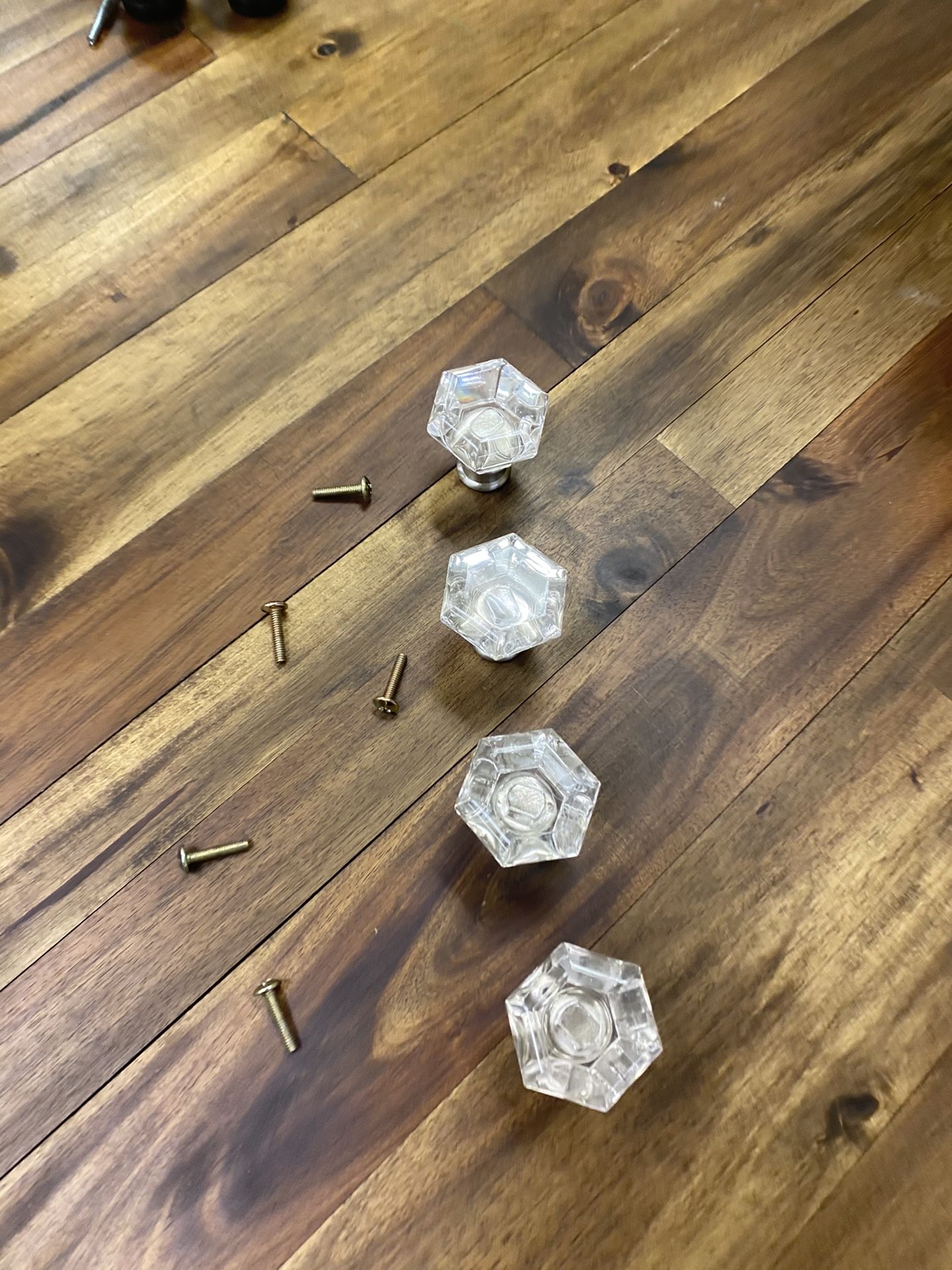 Dresser Knobs
