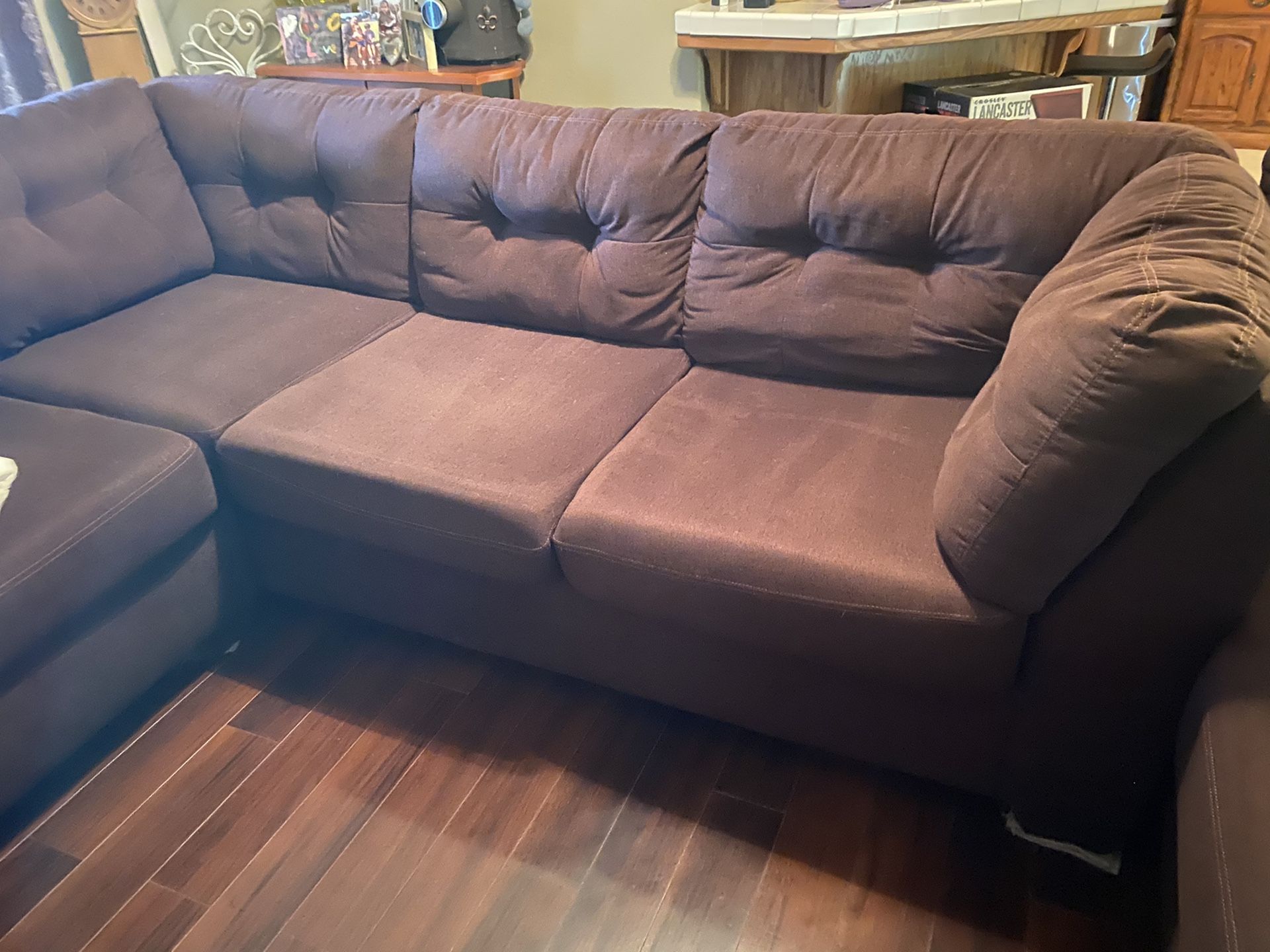 3 piece sectional with full size pull out bed