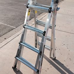 FRANKLIN 17 FOOT MULTI TASK LADDER IN EXCELLENT CONDITION (USED, LIKE NEW CONDITION) $75