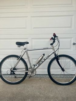 Men’s Marin Mountain Bike