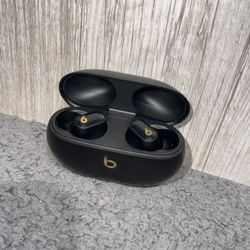 Beats Studio Buds +