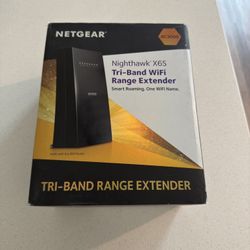NETGEAR WiFi Mesh Range Extender EX8000 - Nighthawk X6S