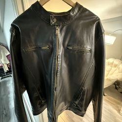 GUESS LEATHER JACKET