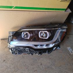 2022-2025 Lincoln Navigator Headlight Full LED LH OEM 