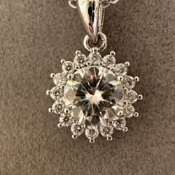 Moissanite Necklace, 18K White Gold Plated 925 Sterling Silver Lab Created Diamond Pendant, Four Leaf Clover Necklace Gift for Anniversary, 