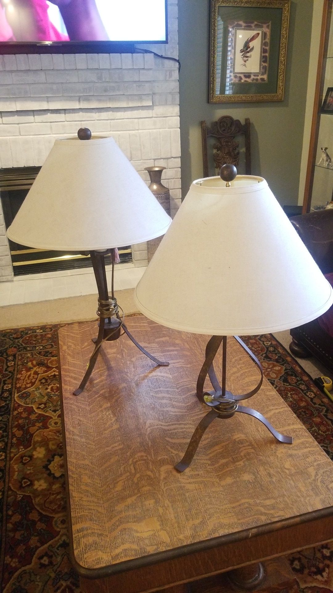Lamps with Metal Base
