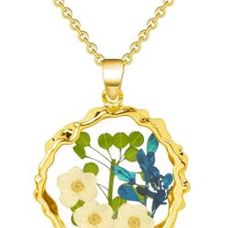 🌼 Custom Birth Flower Necklace – Brand New, Handmade Resin Pendant (18″ Chain)