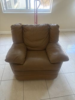 Leather Recliner Couch . Price Including Delivery 
