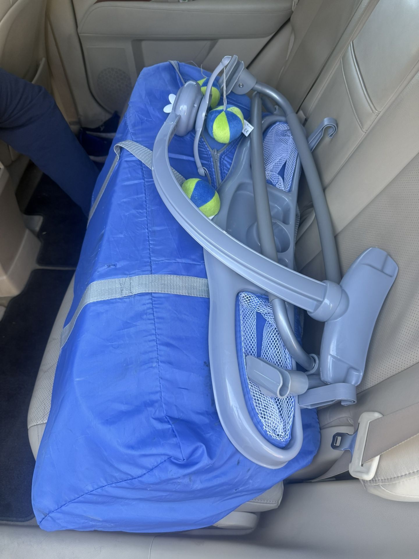 Free Portable Baby Travel Crib / Playpen (Blue), Bassinet