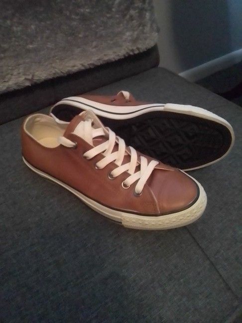 Brown Converse Shoes Size 9