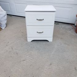 Nightstand 