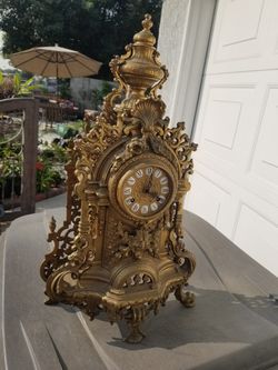 Old Antique Mantle Clock