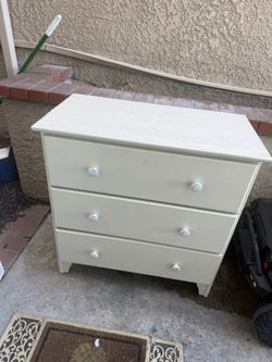 Cream Color 3 Drawer Dresser