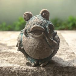 Frog Statue