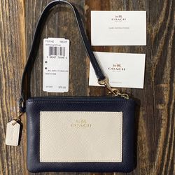 Genuine Coach Wristlet - Midnight Blue And Cream