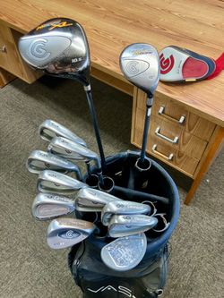 Cleveland Golf Clubs Set