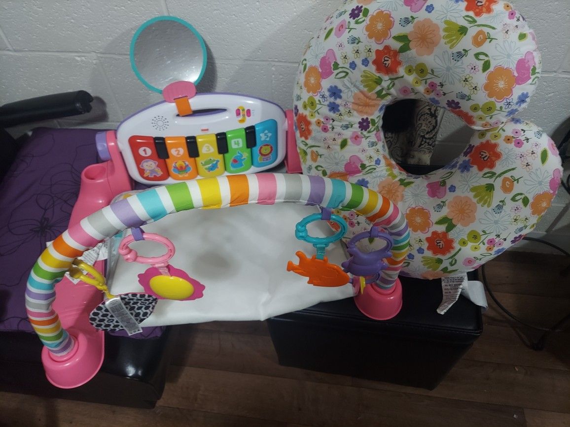 Fisher Price Baby Activity Mat Plus Prop Pillow