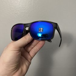 NEW Polarized Oakley Holbrook With Original Packaging 