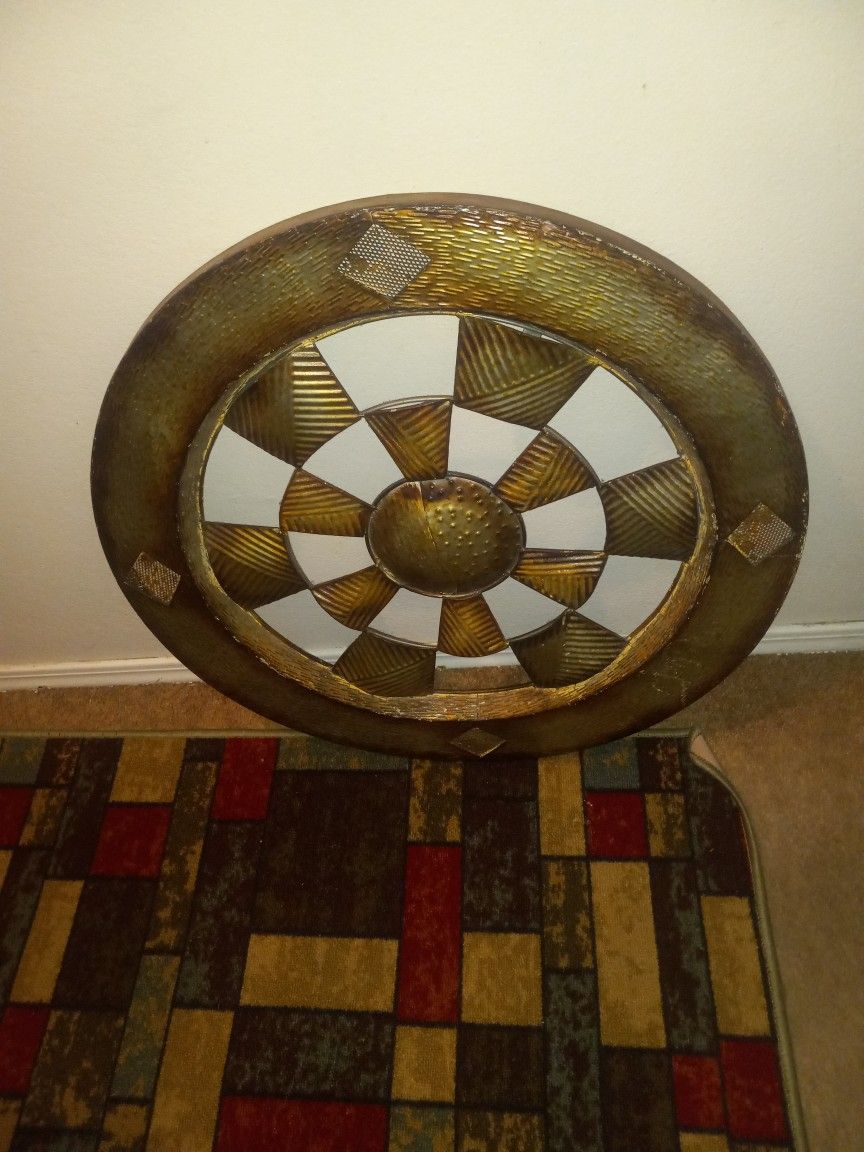 Home Decor Good CONDITION,,Pick Up ONLY...
