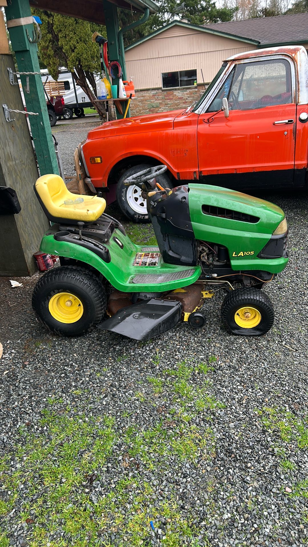 Riding Mower. 
