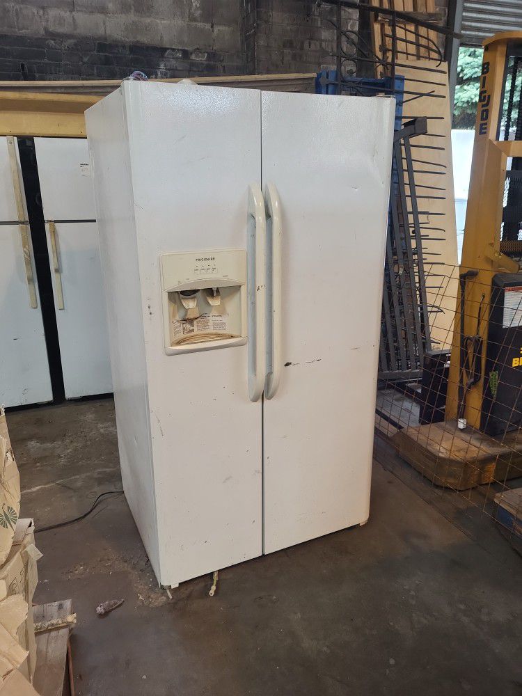 6 Refrigerators Your Pick 200 Each Or LOT For 1000