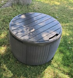 Round deck box