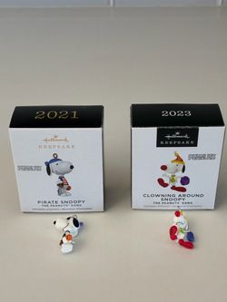 Hallmark Keepsake Peanuts Snoopy Pirate & Clowning Around Miniature Halloween Ornaments $12 Each 2021 & 2023