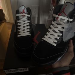 Brand New pair Jordan 5 Metallics Size 10.5