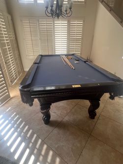 Pool table