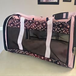 Pet carrier