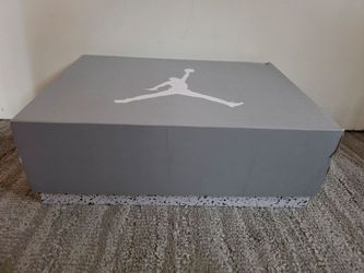 Jordan Retro 5 Wolf Greys