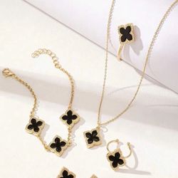 New— Black Hollow Out Four-Leaf Clover Pendant Vintage Elegant Women's Set
