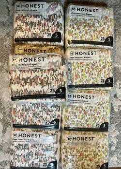 Honest Company & Hello Bello Diapers Size 5